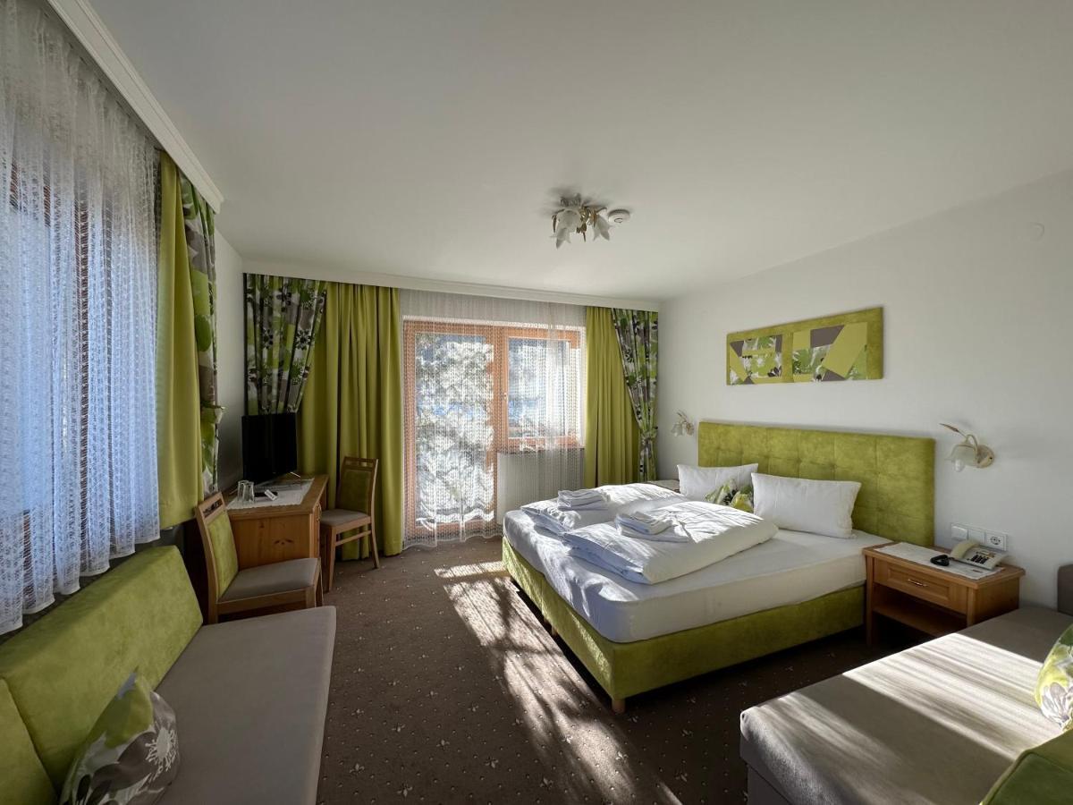 Hotel Dorferwirt Bramberg am Wildkogel Exterior foto