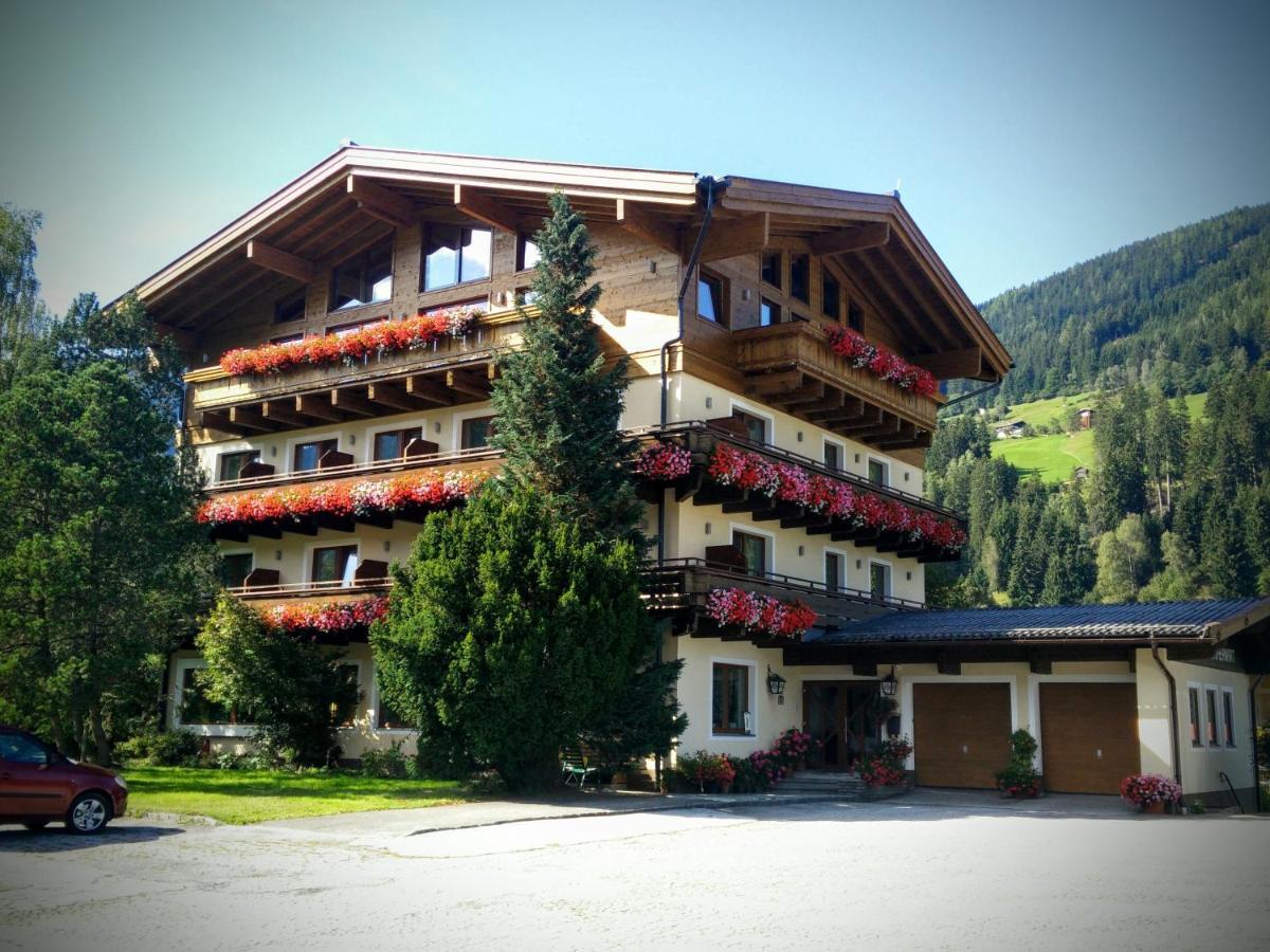 Hotel Dorferwirt Bramberg am Wildkogel Exterior foto
