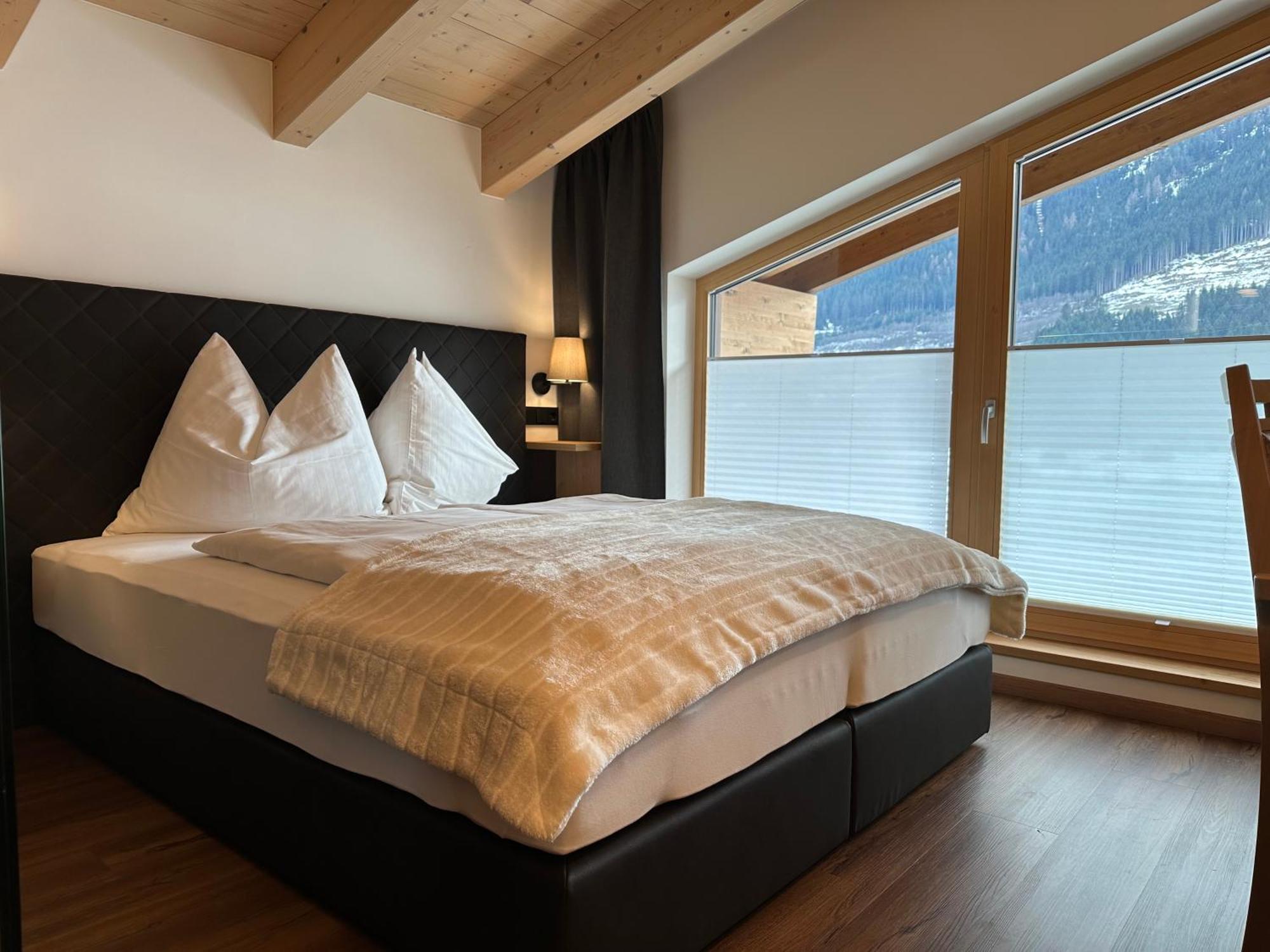Hotel Dorferwirt Bramberg am Wildkogel Exterior foto