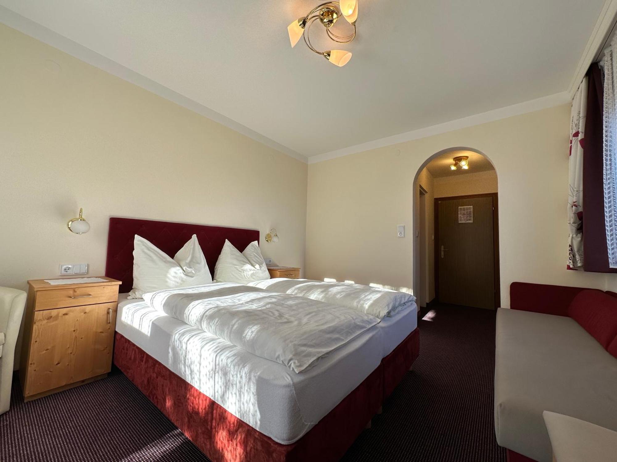 Hotel Dorferwirt Bramberg am Wildkogel Zimmer foto