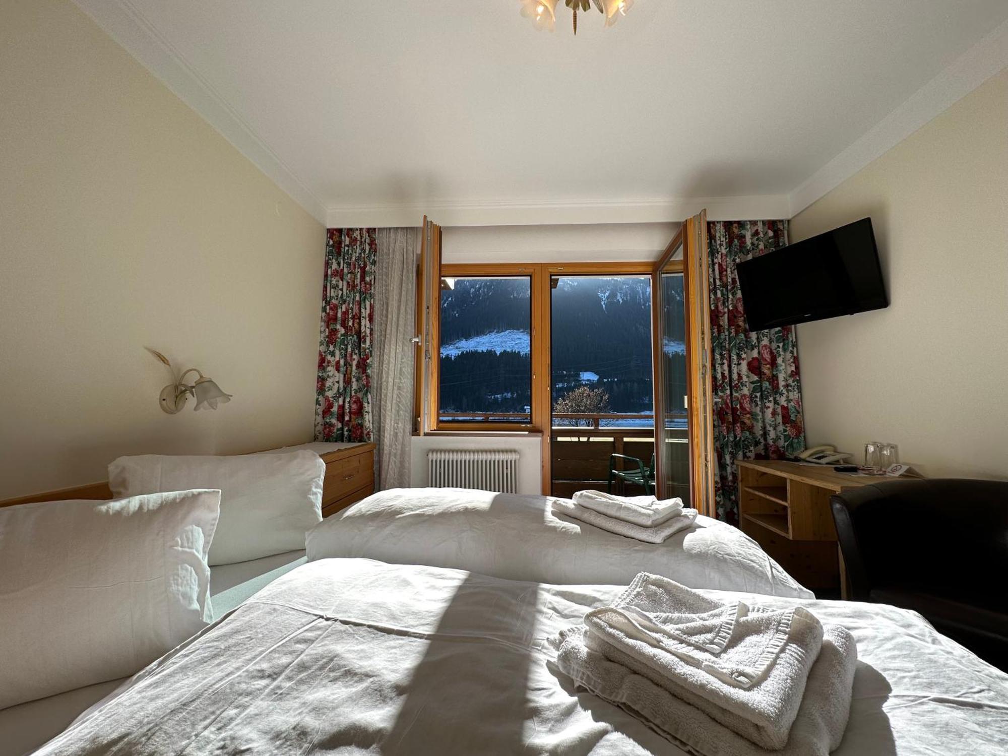 Hotel Dorferwirt Bramberg am Wildkogel Zimmer foto